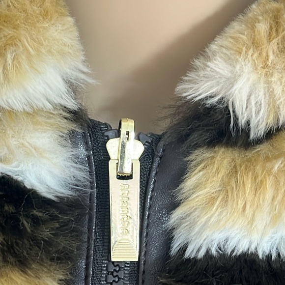 COPY - UO Abalanche ReversibleFaux Fur Leather Hooded Jacket Hooded Coat Size M… - Picture 3 of 11